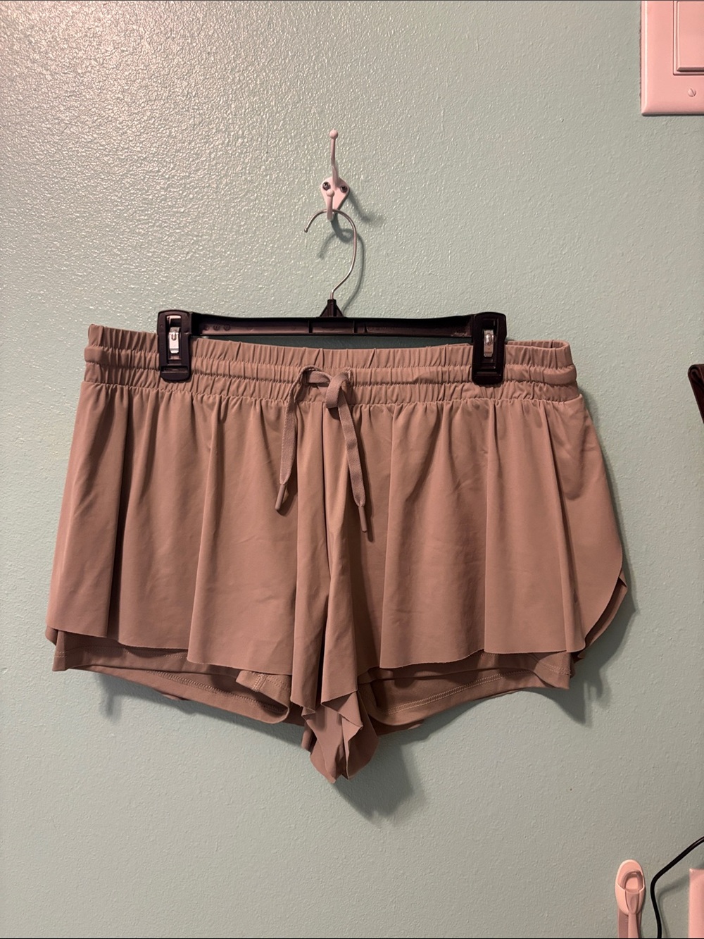 Women's Performance Layered Shorts - green